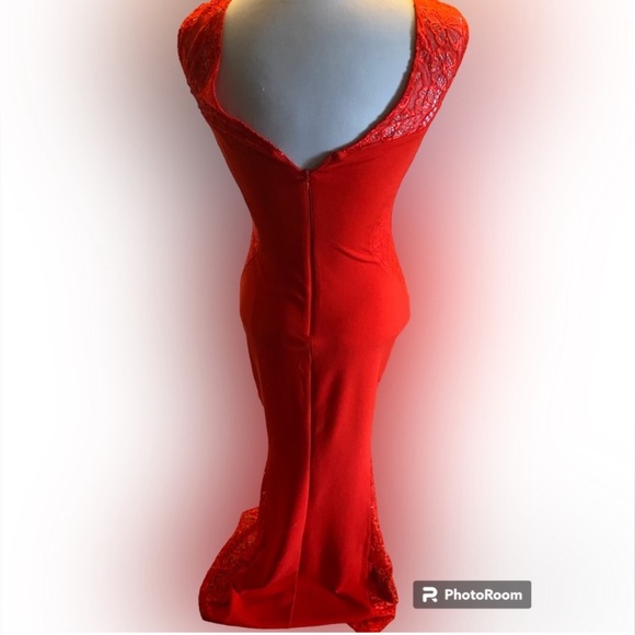 LIPSY LONDON GOWN❤️ - Picture 2 of 14